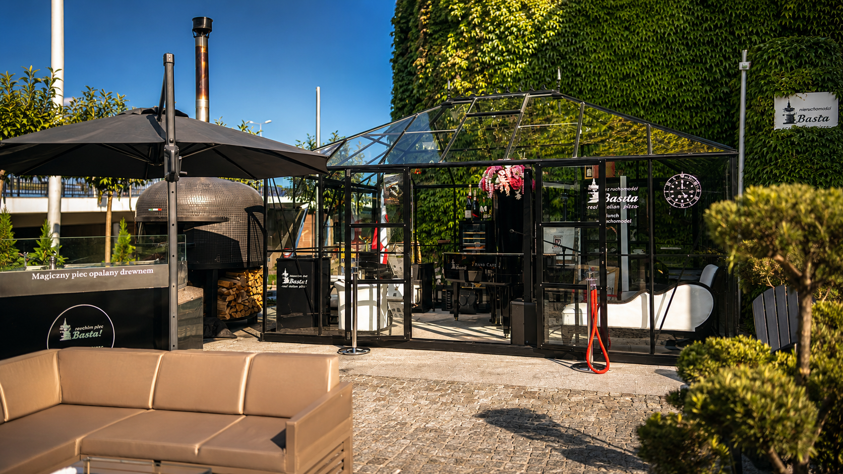 Zewnętrzna część Piano Café Baszta